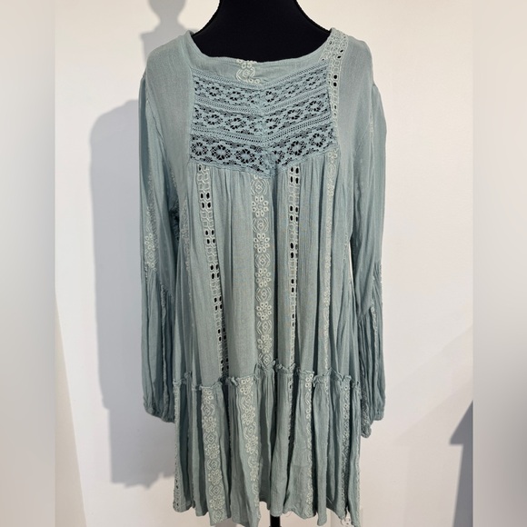 Free People Seafoam Green Embroidered Boho Tunic Dress Open Back Size SP - Picture 3 of 11